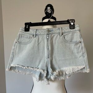PacSun exposed zipper front high rise shorts in a size 26